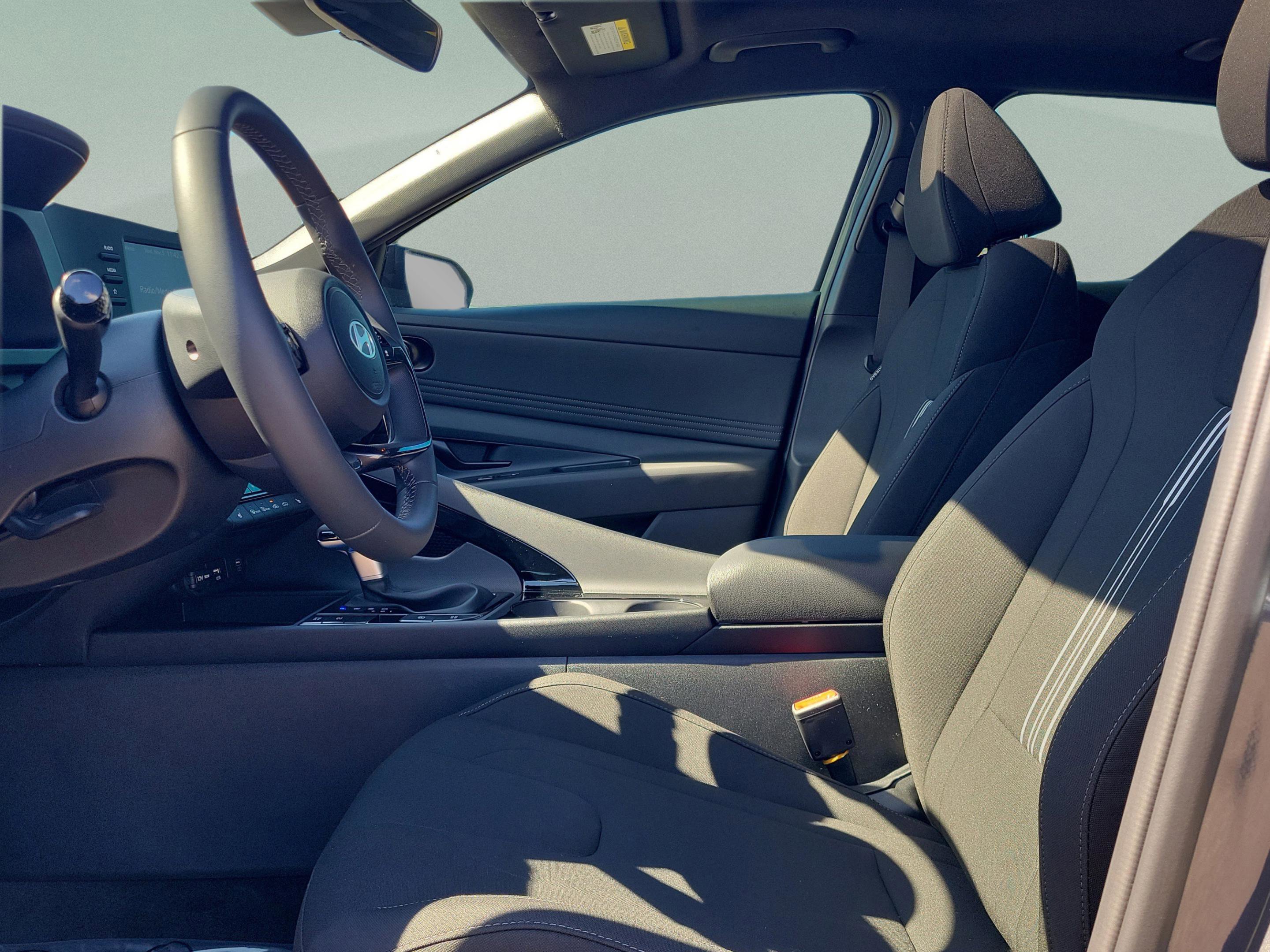 New 2026 Hyundai Elantra SEL Sport w/ Cargo Package image 14