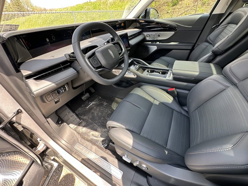 New 2026 Lincoln Nautilus Reserve AWD/4WD image 16