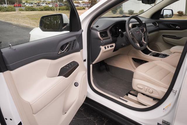 Used 2023 GMC Acadia Denali w/ Denali Ultimate Package image 12