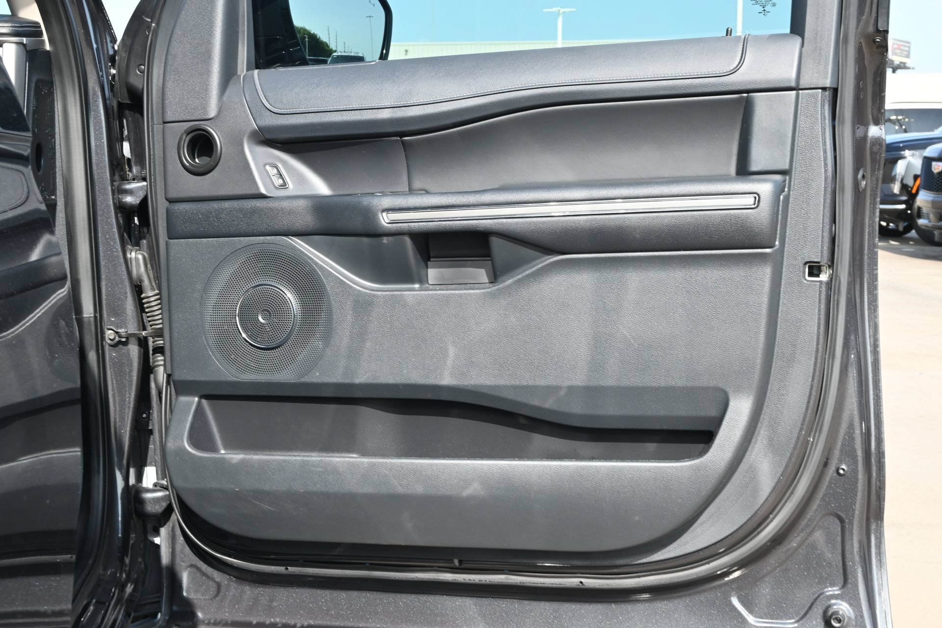 Used 2022 Ford Expedition Max XLT RWD image 27