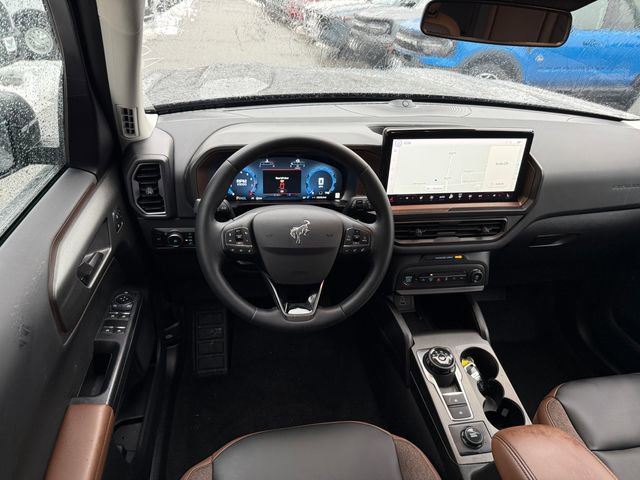 Used 2025 Ford Bronco Sport Outer Banks w/ Outer Banks Tech Package+ AWD/4WD image 6