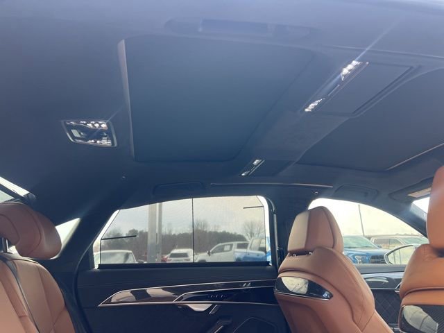 Used 2024 Audi S8 image 39