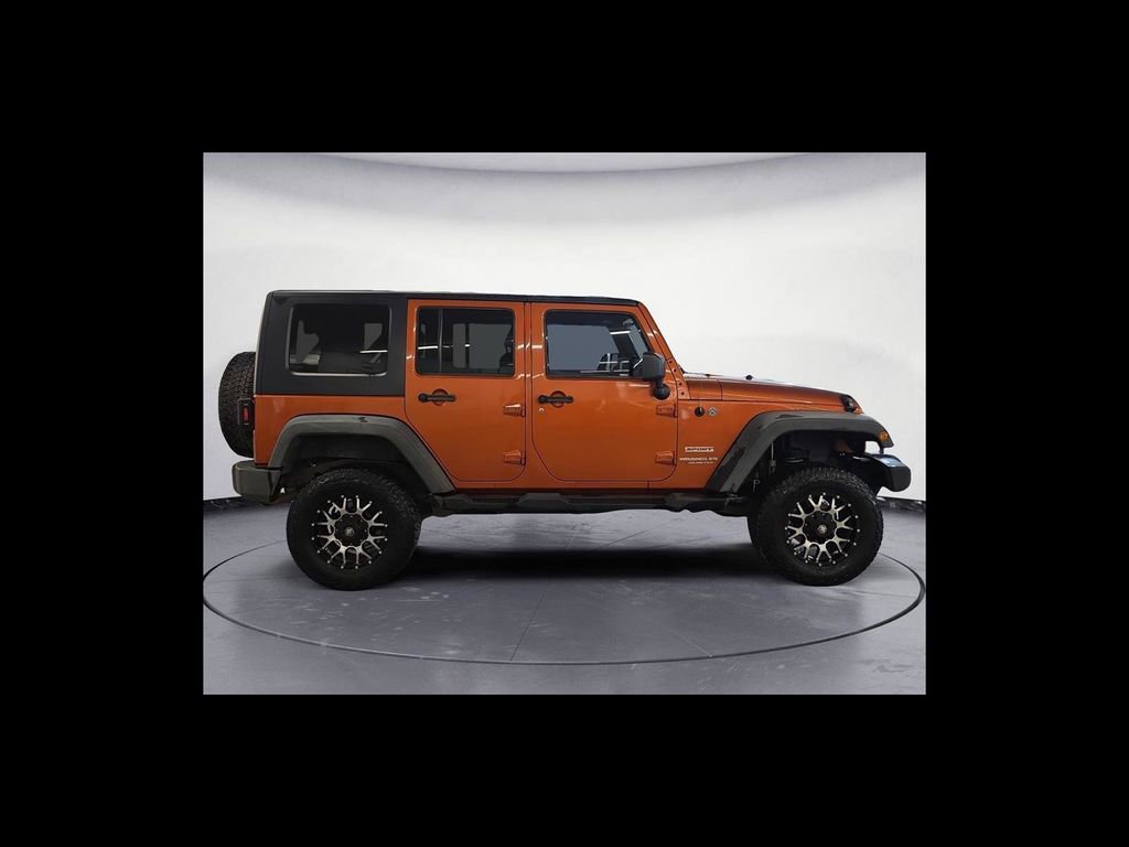Used 2010 Jeep Wrangler Unlimited Sport AWD/4WD image 7