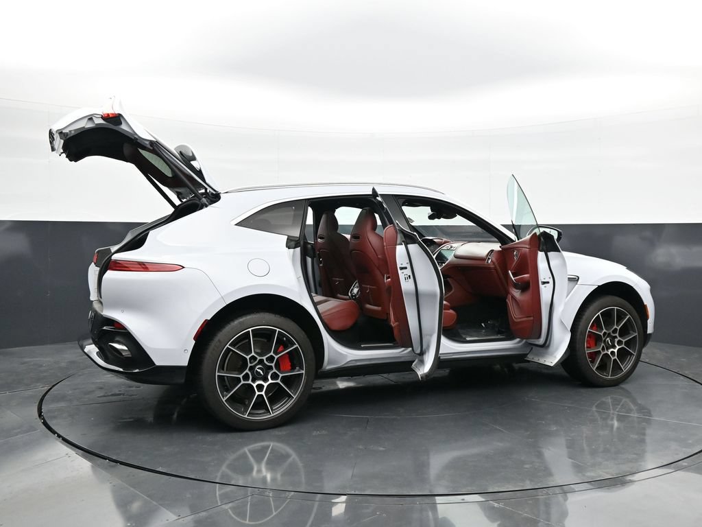 Used 2021 Aston Martin DBX AWD/4WD image 52