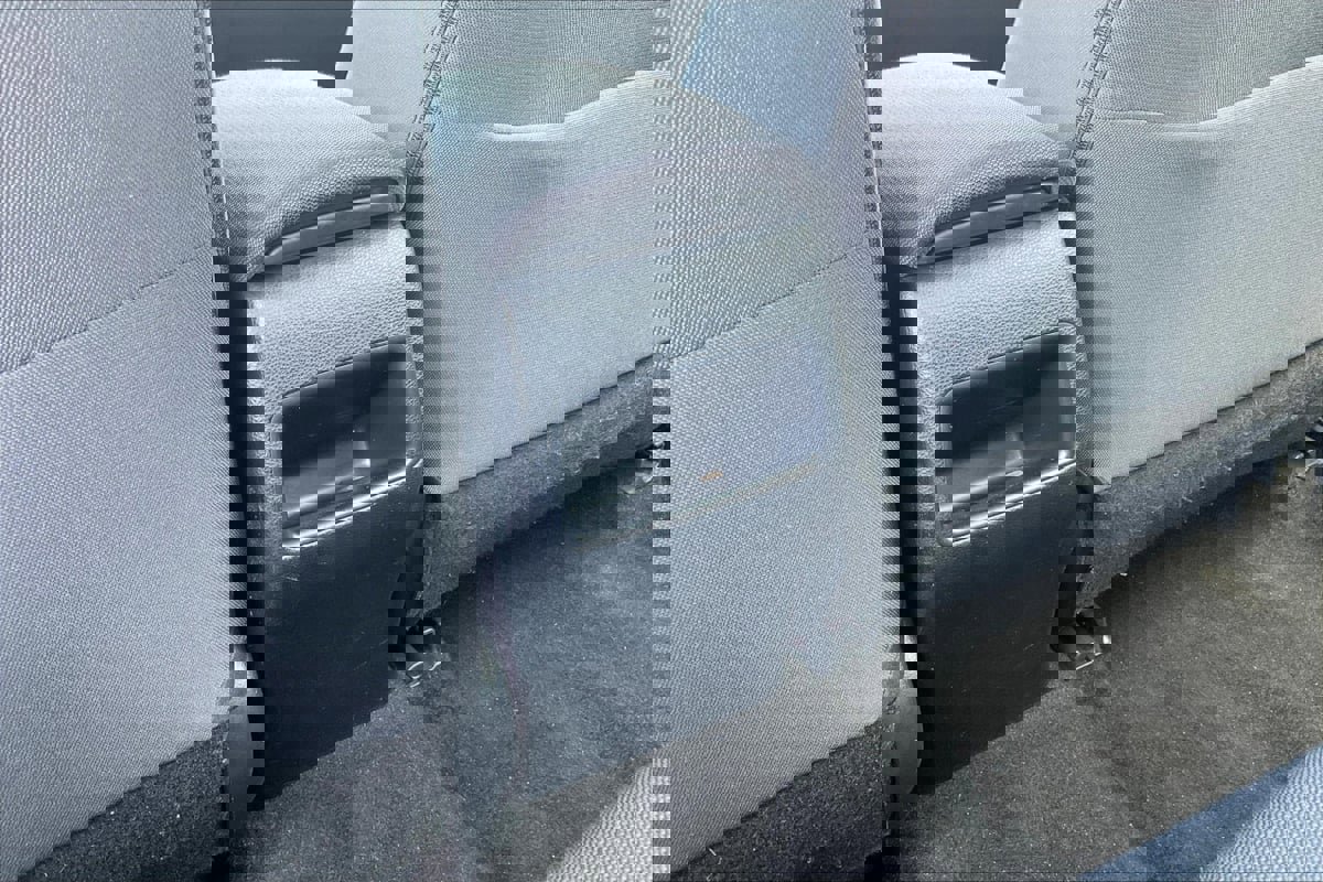 Used 2020 Toyota Corolla LE FWD image 30