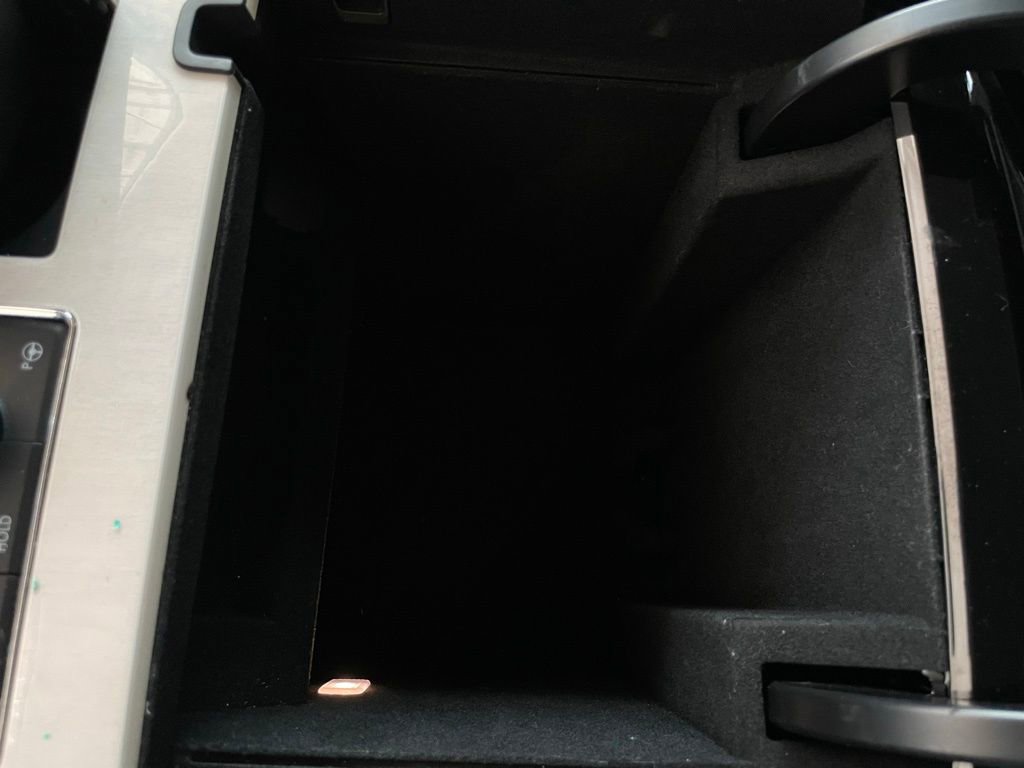 Used 2021 Lincoln Navigator Black Label w/ Cargo Convenience Package image 49