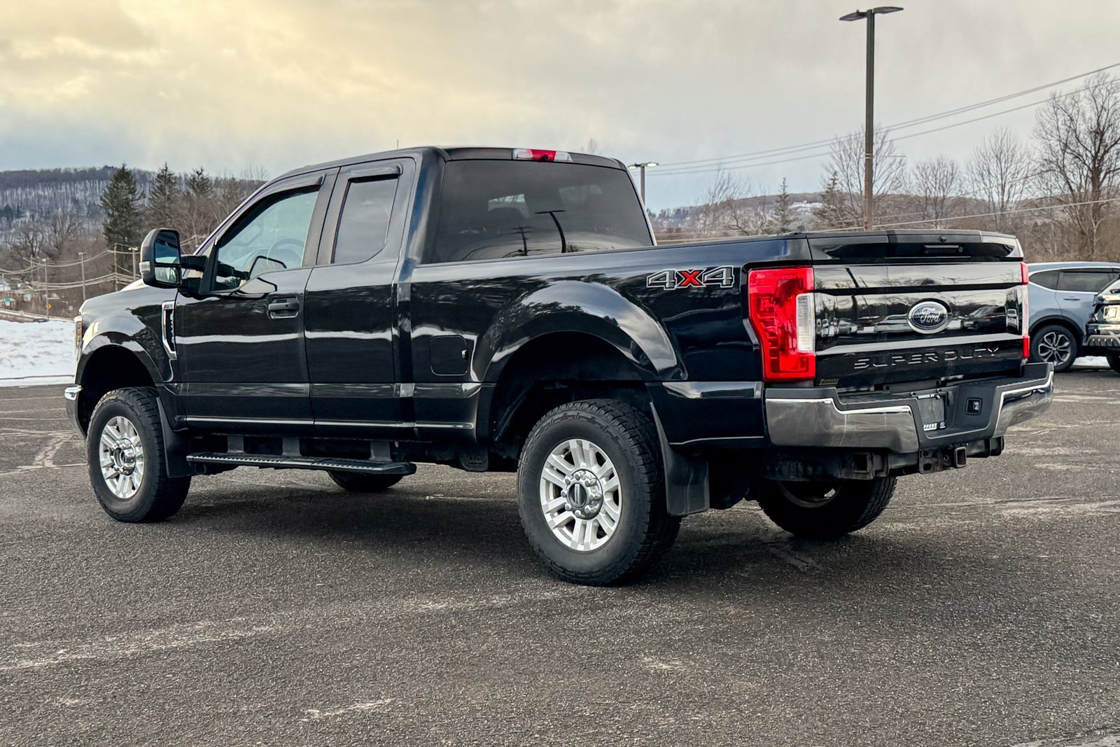 Used 2019 Ford F250 XL w/ STX Appearance Package image 5