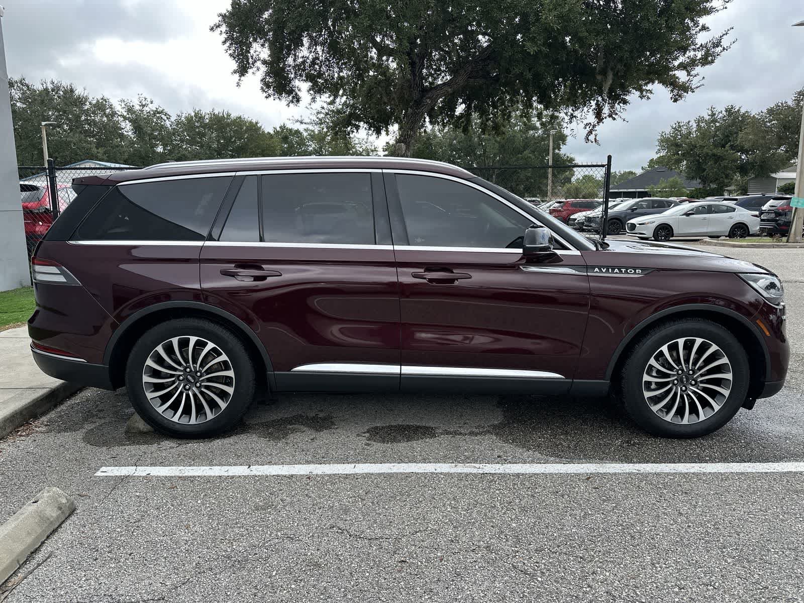 Used 2021 Lincoln Aviator Reserve w/ Class IV Trailer Tow Package RWD image 10