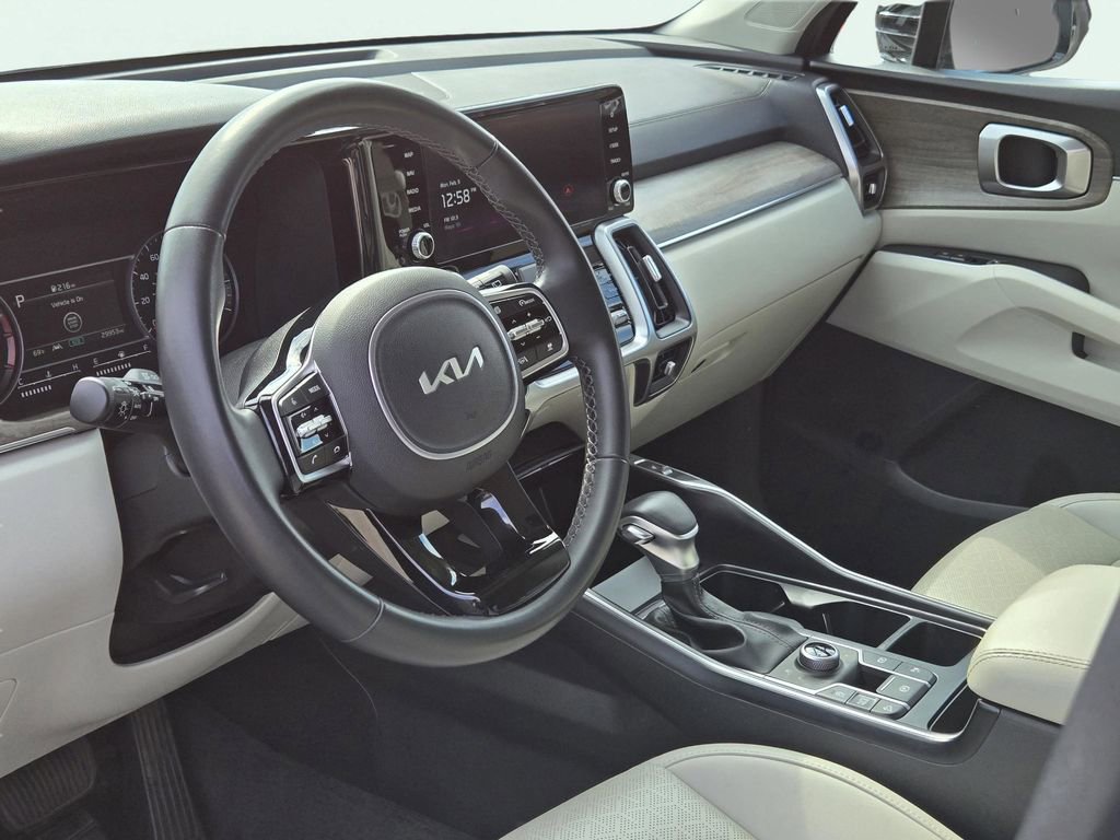 Certified 2023 Kia Sorento X-Line EX image 17