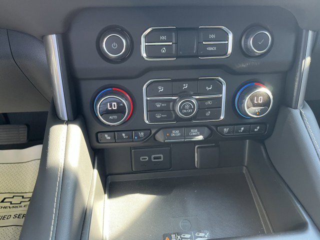 Certified 2024 Chevrolet Tahoe Premier w/ Advanced Technology Package image 21