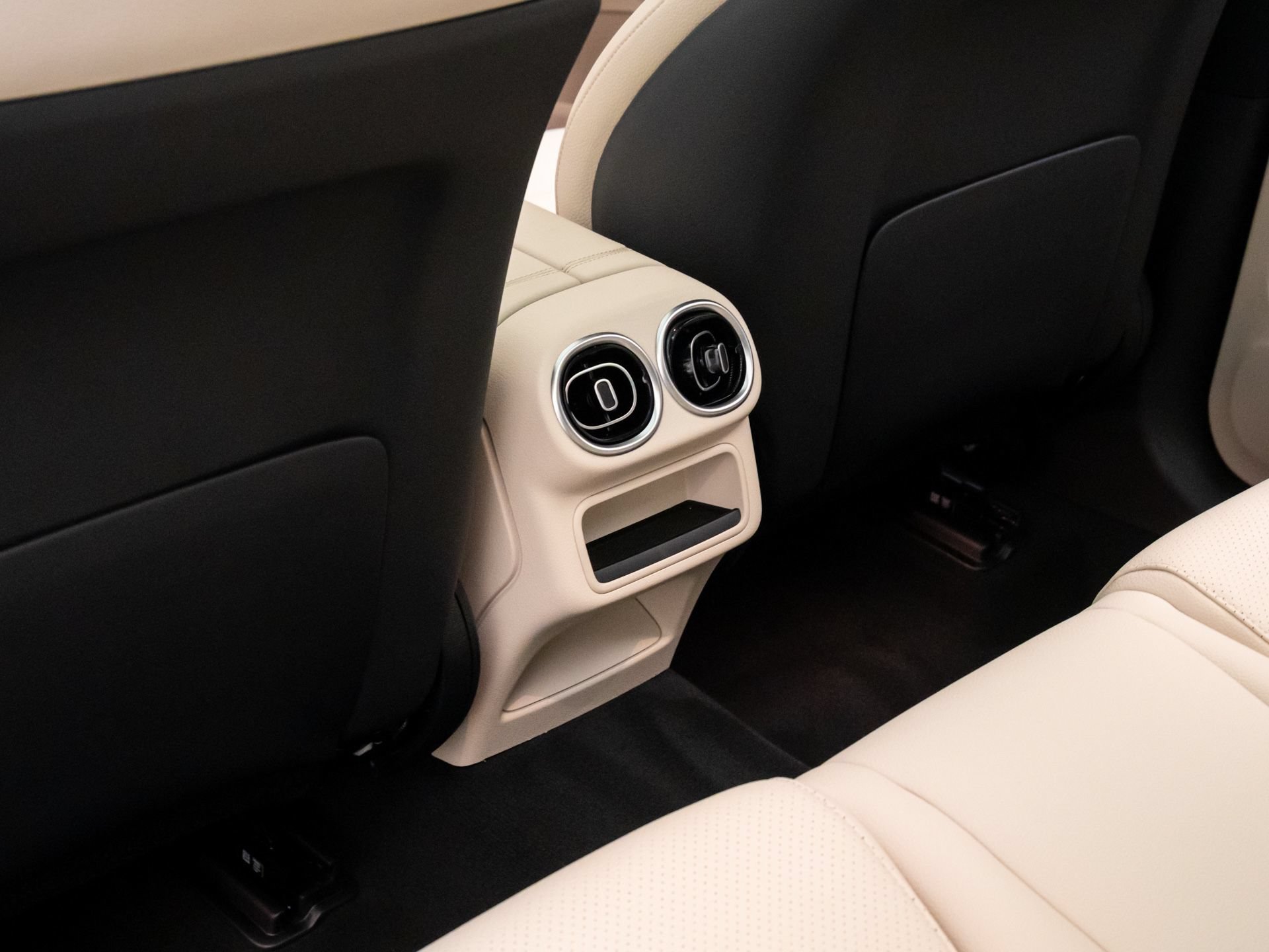 New 2026 Mercedes-Benz GLC 300 4MATIC image 18