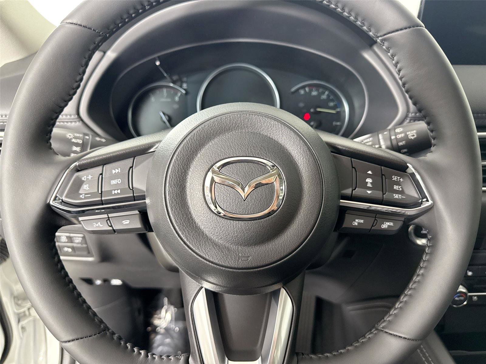 New 2025 MAZDA CX-5 AWD 2.5 S w/ Premium Plus Pkg image 17