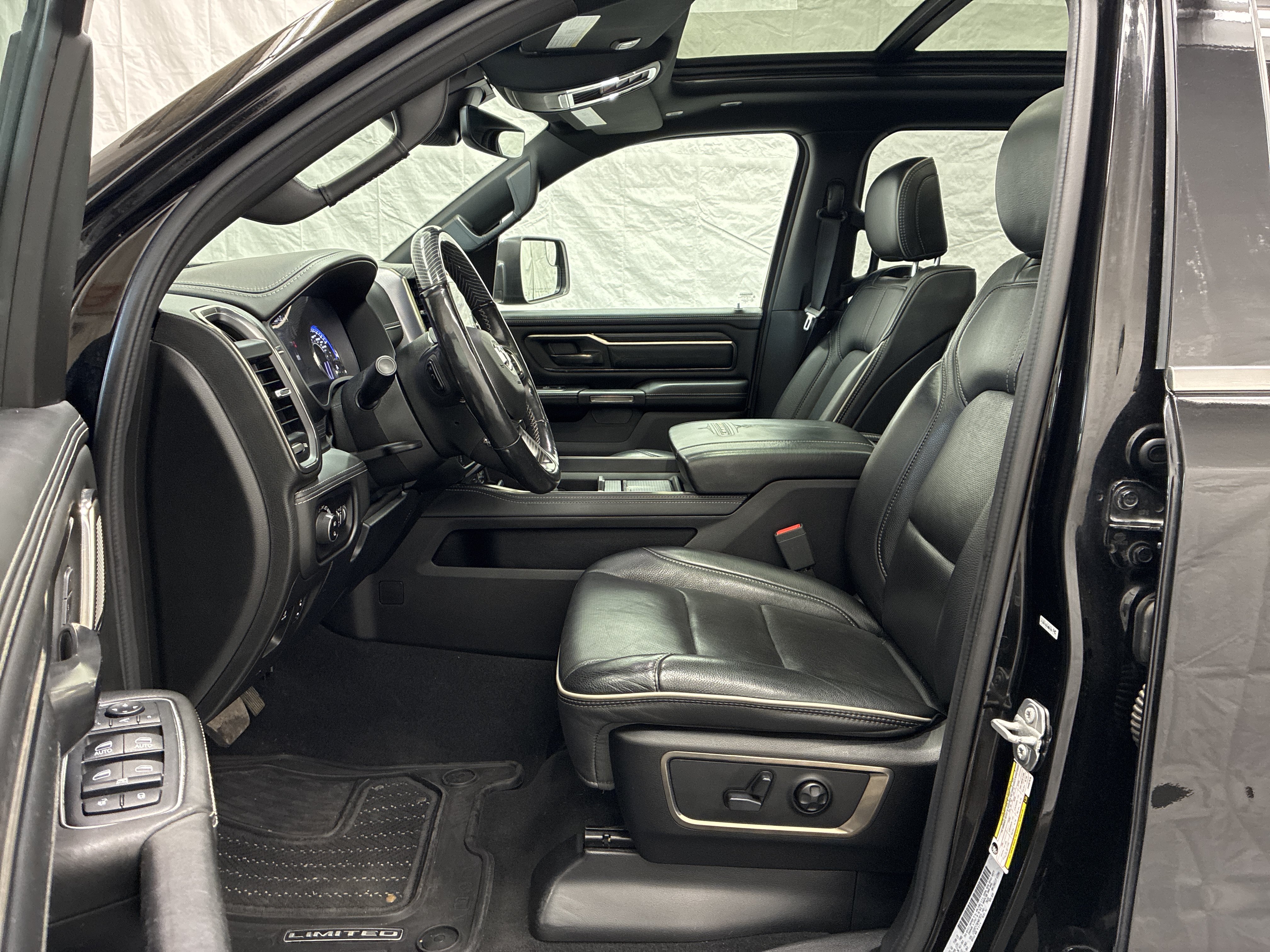 Used 2019 RAM 1500 Limited AWD/4WD image 14