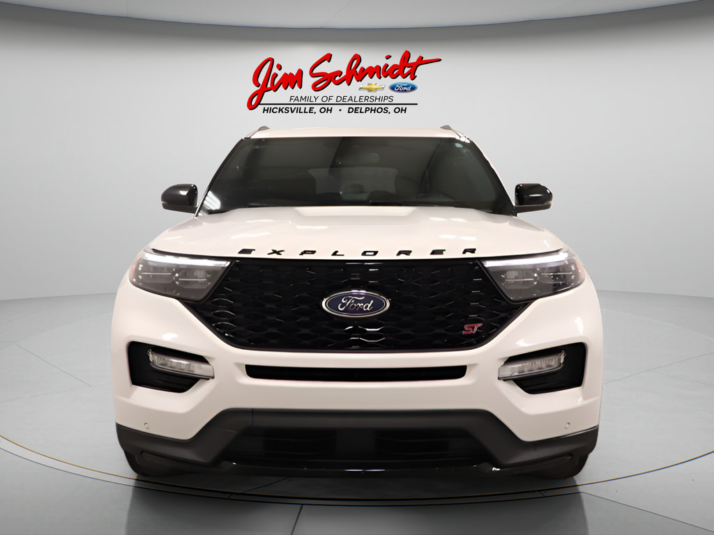 Used 2024 Ford Explorer ST w/ Technology Package AWD/4WD image 3