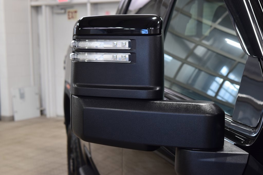 Used 2024 GMC Sierra 2500 AT4 w/ Technology Package image 15