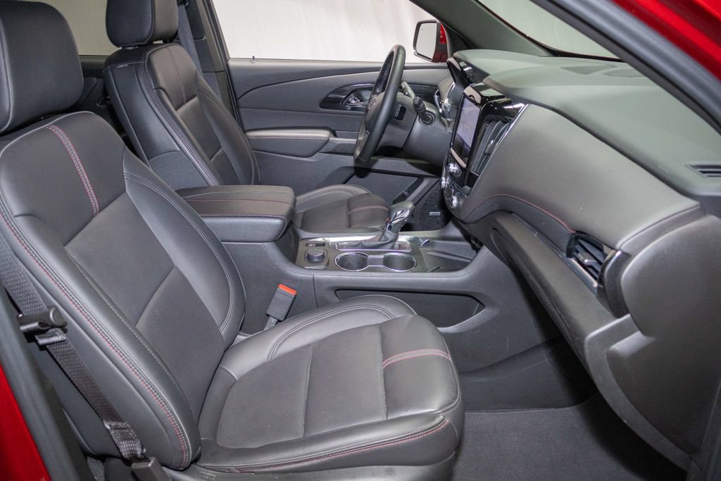 Used 2023 Chevrolet Traverse RS AWD/4WD image 15