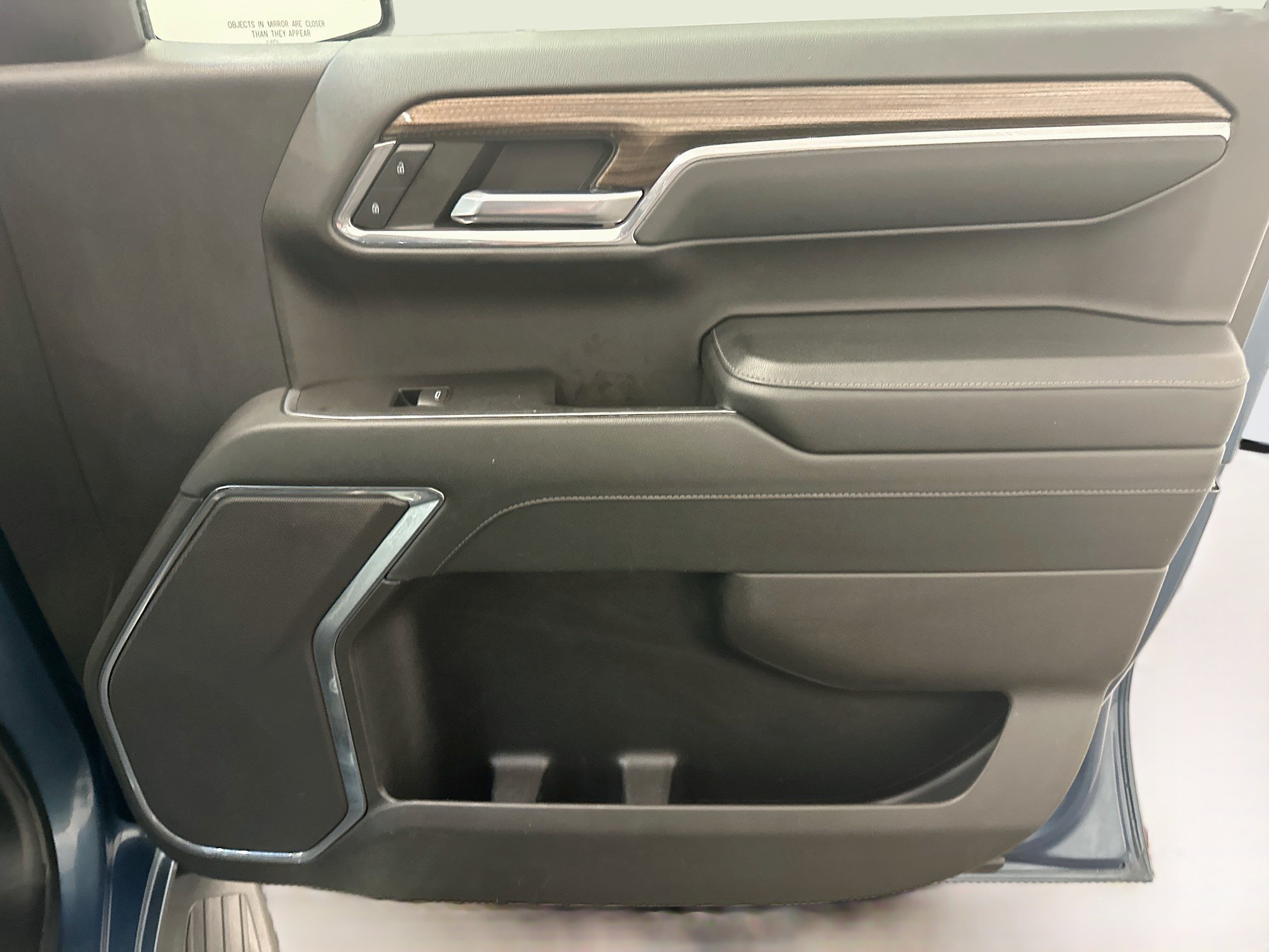 Used 2024 Chevrolet Silverado 1500 LT AWD/4WD image 33