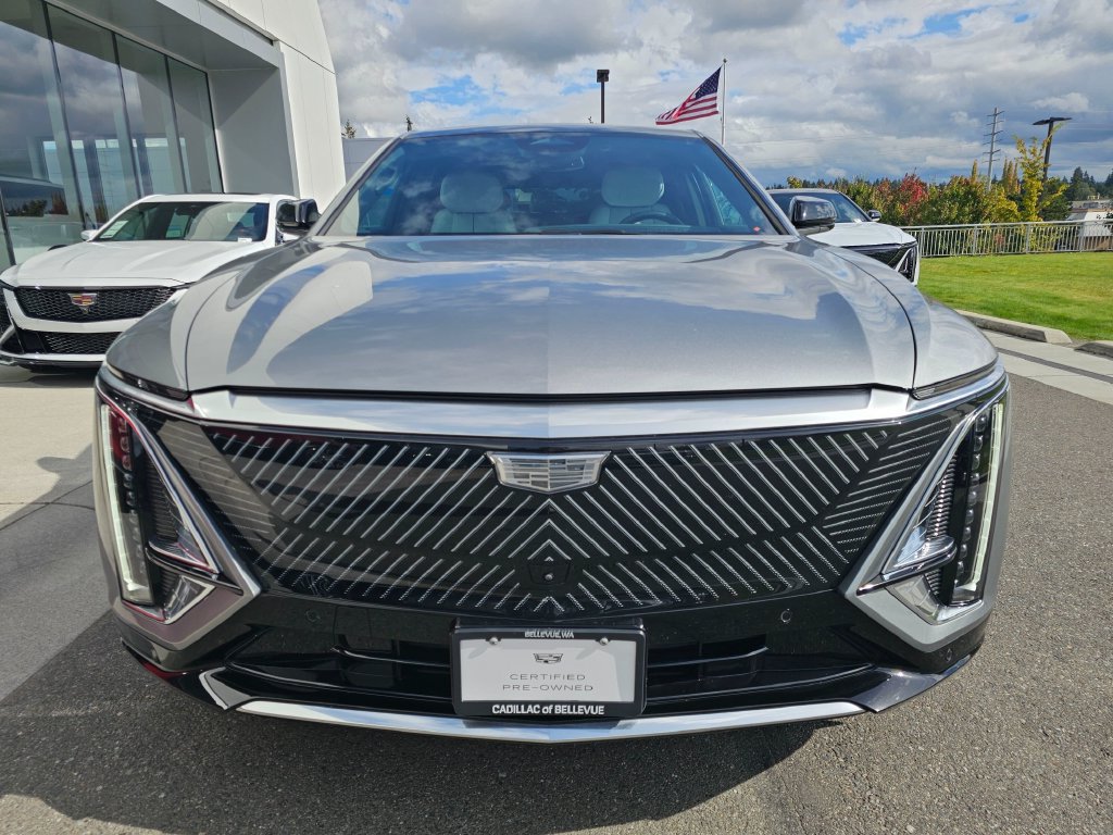 Certified 2024 Cadillac Lyriq Luxury w/ LPO, Floor Liner Package AWD/4WD image 2