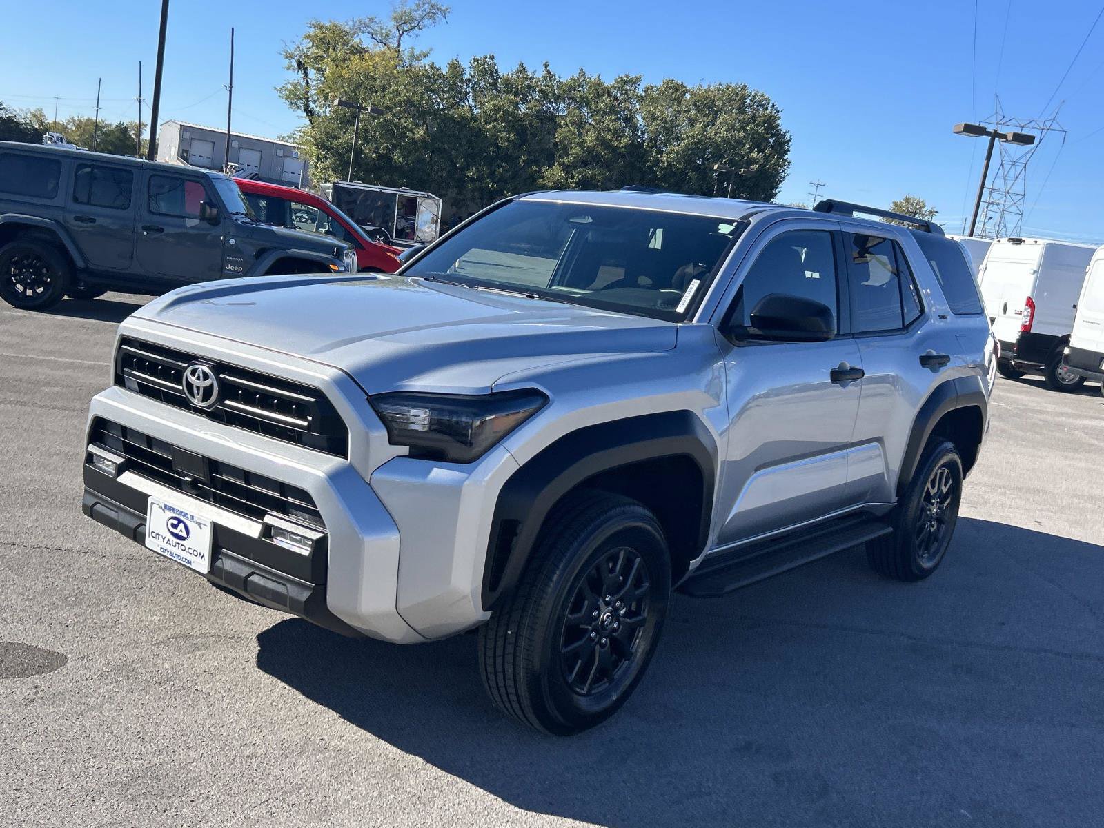 Used 2025 Toyota 4Runner SR5 AWD/4WD image 8