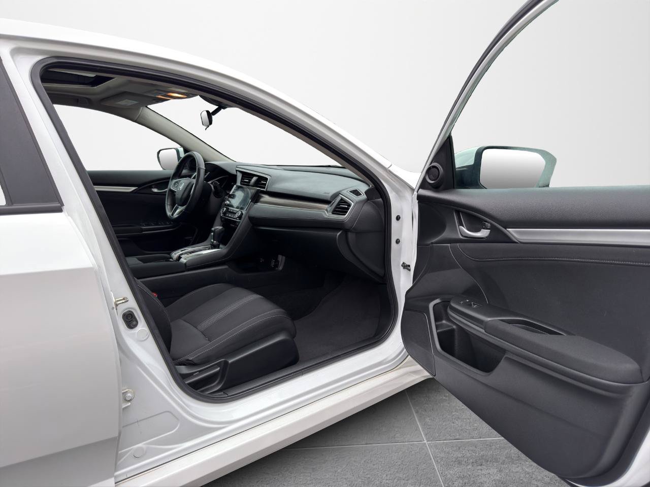 Used 2020 Honda Civic EX image 27