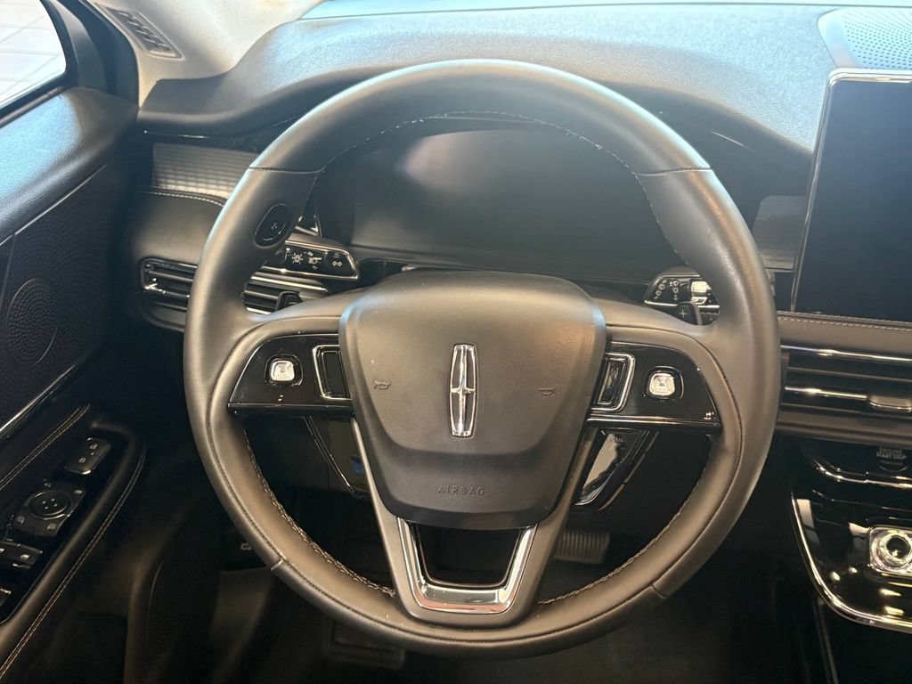Used 2023 Lincoln Corsair AWD w/ Equipment Group 101A image 23