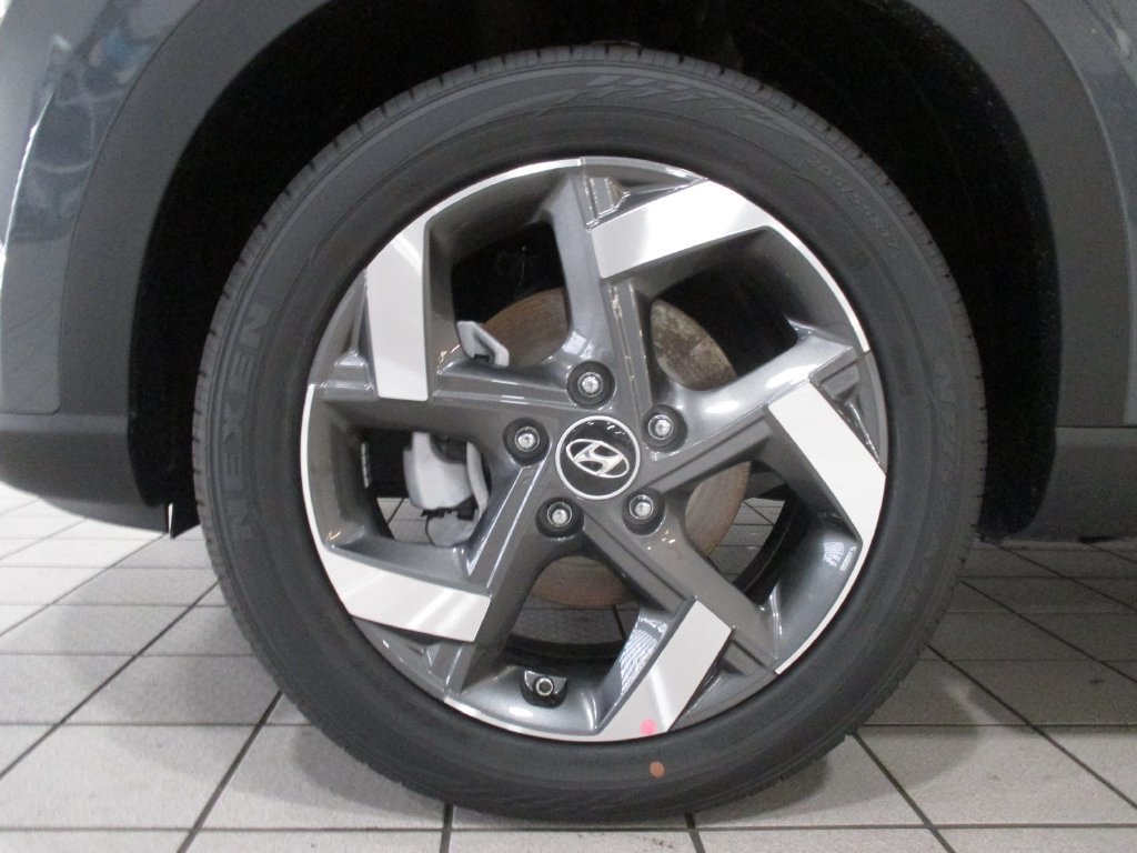 New 2026 Hyundai Venue SEL FWD image 14