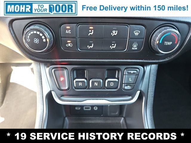 Used 2018 GMC Terrain SLE image 29