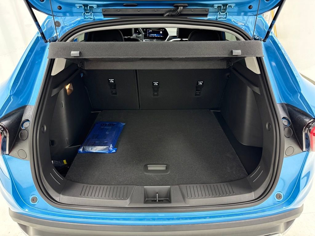 New 2026 Chevrolet Trax LT image 13