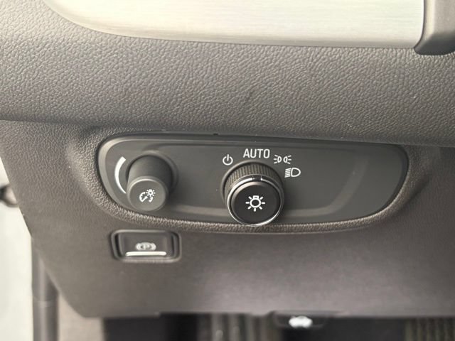 Used 2023 GMC Terrain SLE w/ Driver Convenience Package AWD/4WD image 26