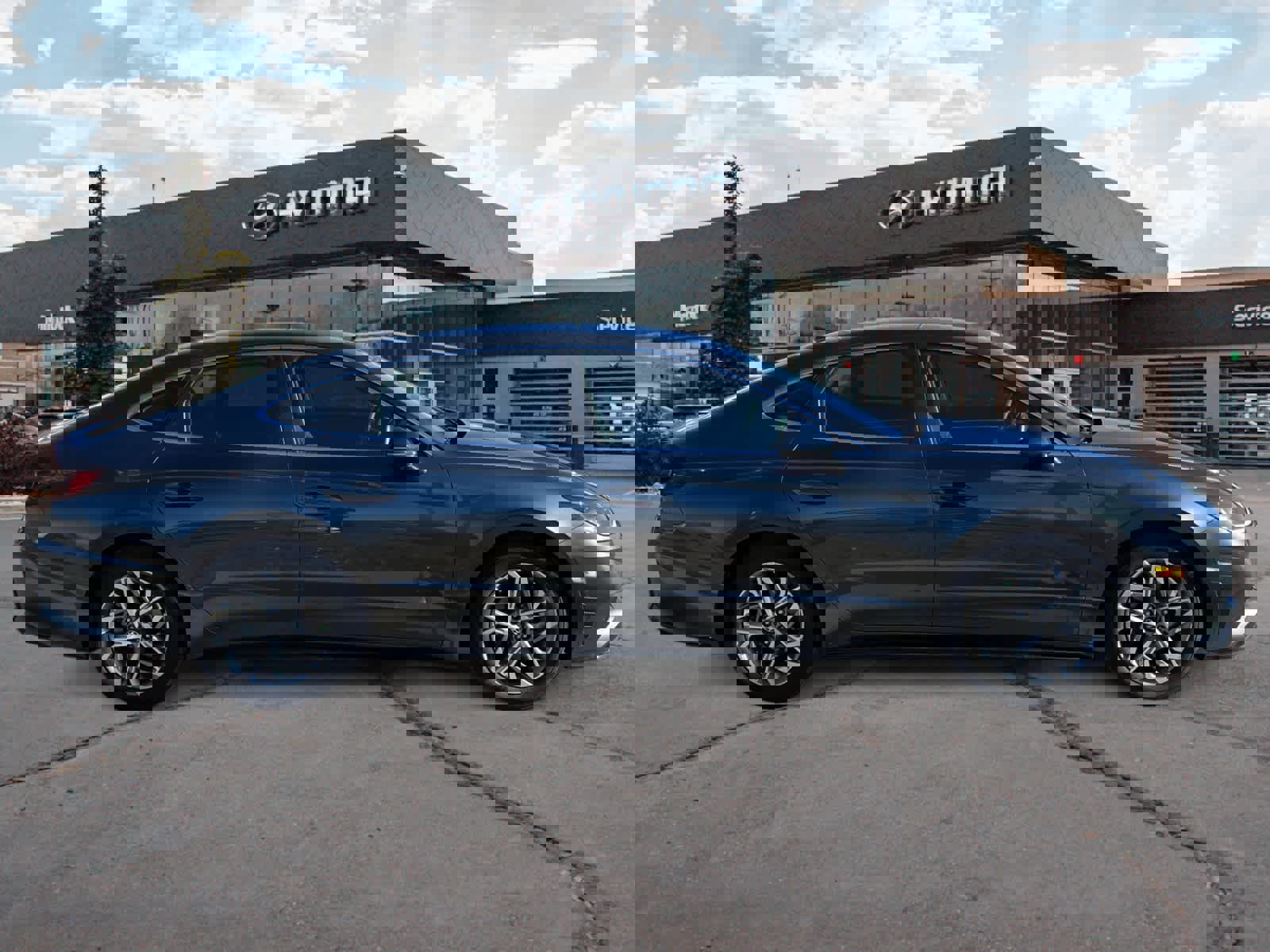 Certified 2023 Hyundai Sonata SEL w/ Cargo Package image 6