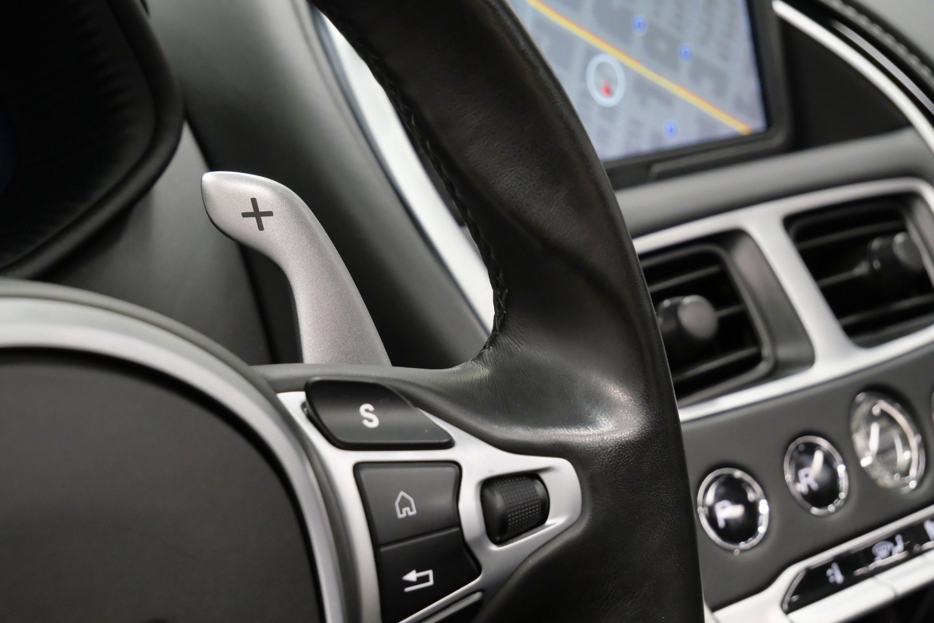 Used 2019 Aston Martin DB11 Volante image 25