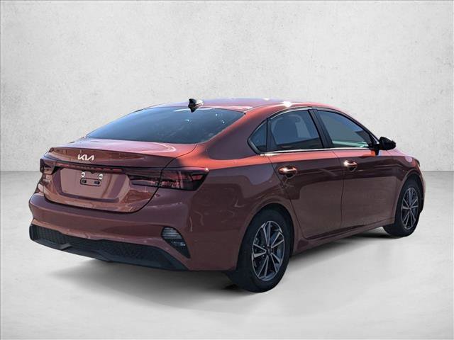 Used 2022 Kia Forte LXS w/ LXS Technology Package FWD image 5