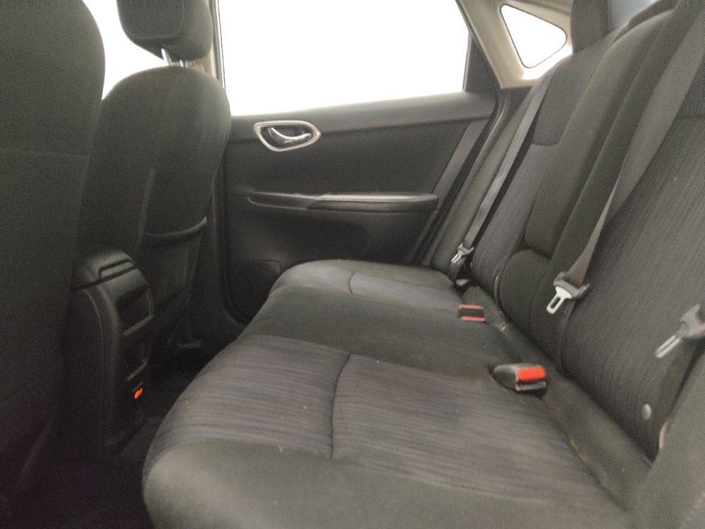 Used 2019 Nissan Sentra SV FWD image 18