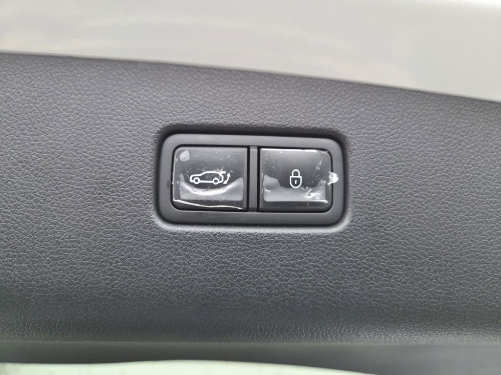 Used 2025 Genesis GV70 3.5T Sport w/ Sport Advanced Package image 29