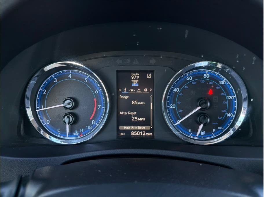Used 2017 Toyota Corolla SE FWD image 21