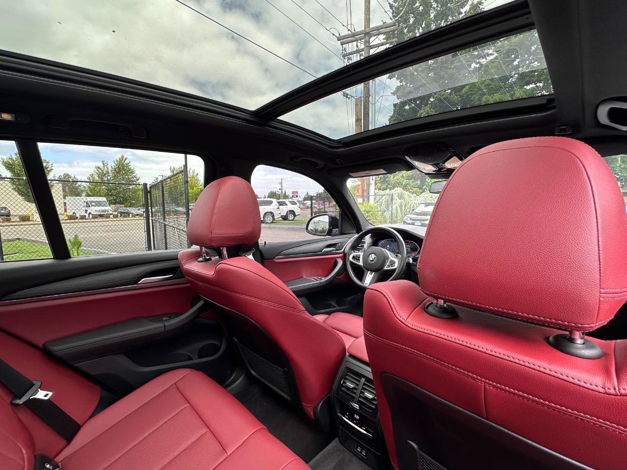 Used 2022 BMW X3 xDrive30i w/ M Sport Package 2 AWD/4WD image 9