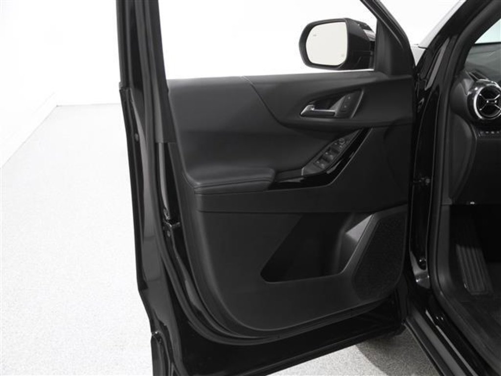 Certified 2025 Chevrolet Equinox LT w/ Safety and Technology Package image 4