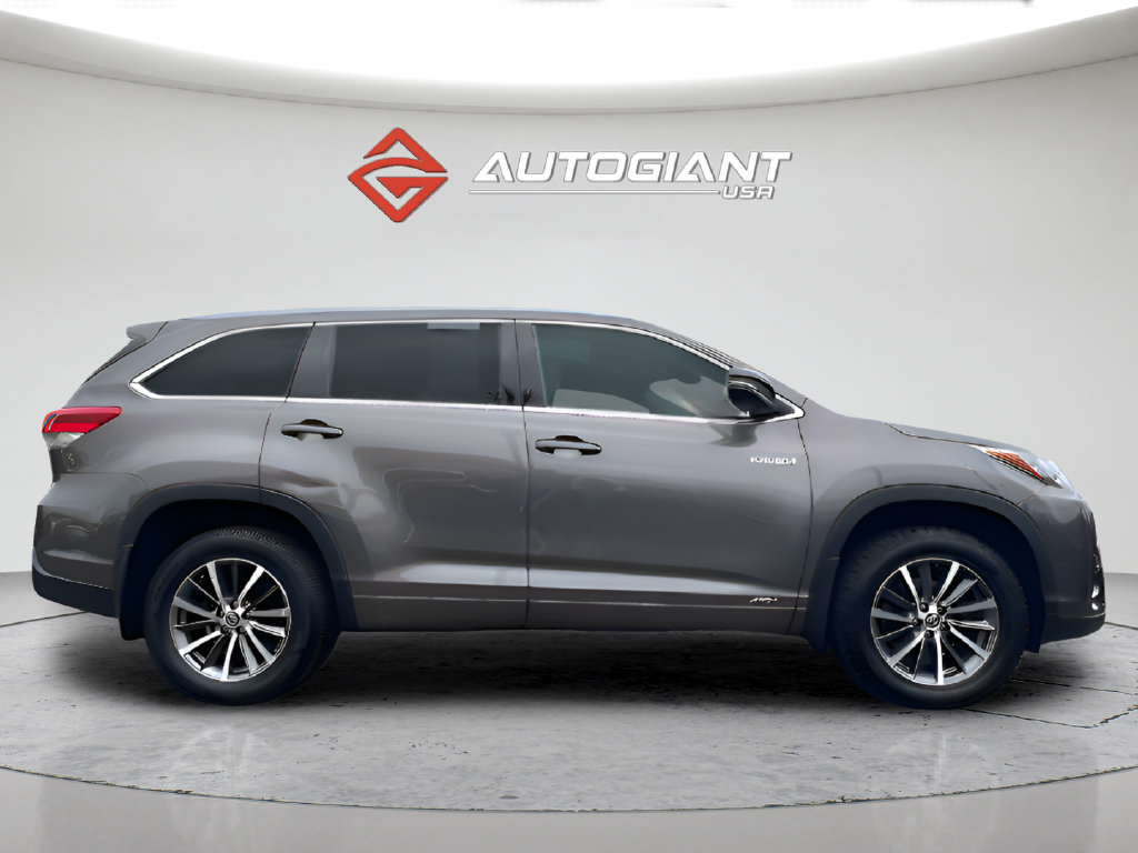 Used 2018 Toyota Highlander XLE AWD/4WD image 8