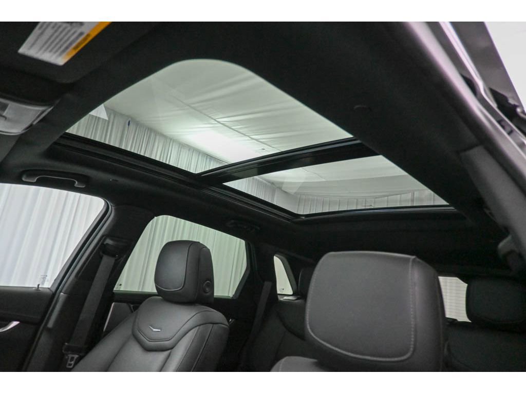 Certified 2023 Cadillac XT5 Premium Luxury image 11