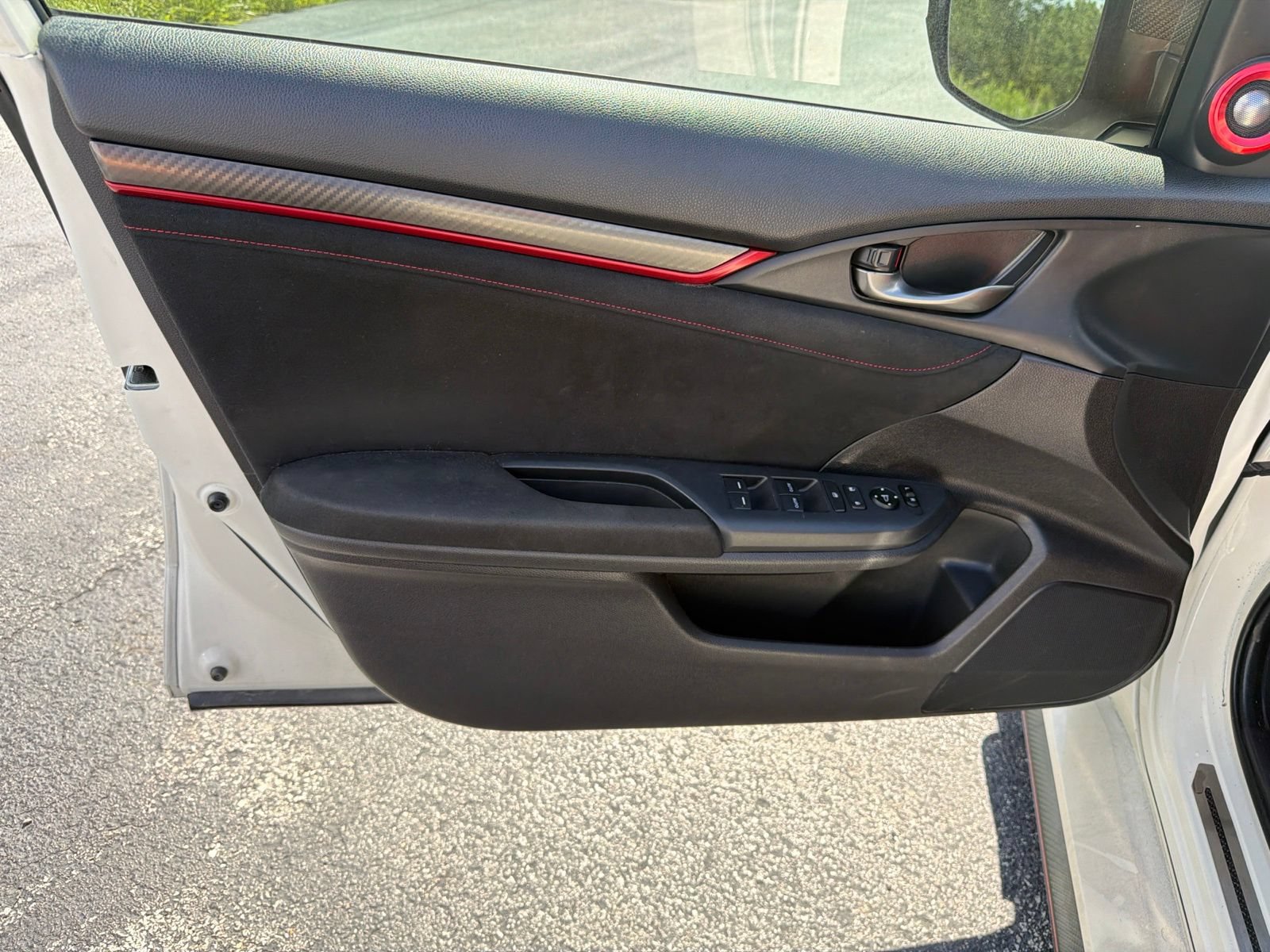 Used 2019 Honda Civic Type R image 11
