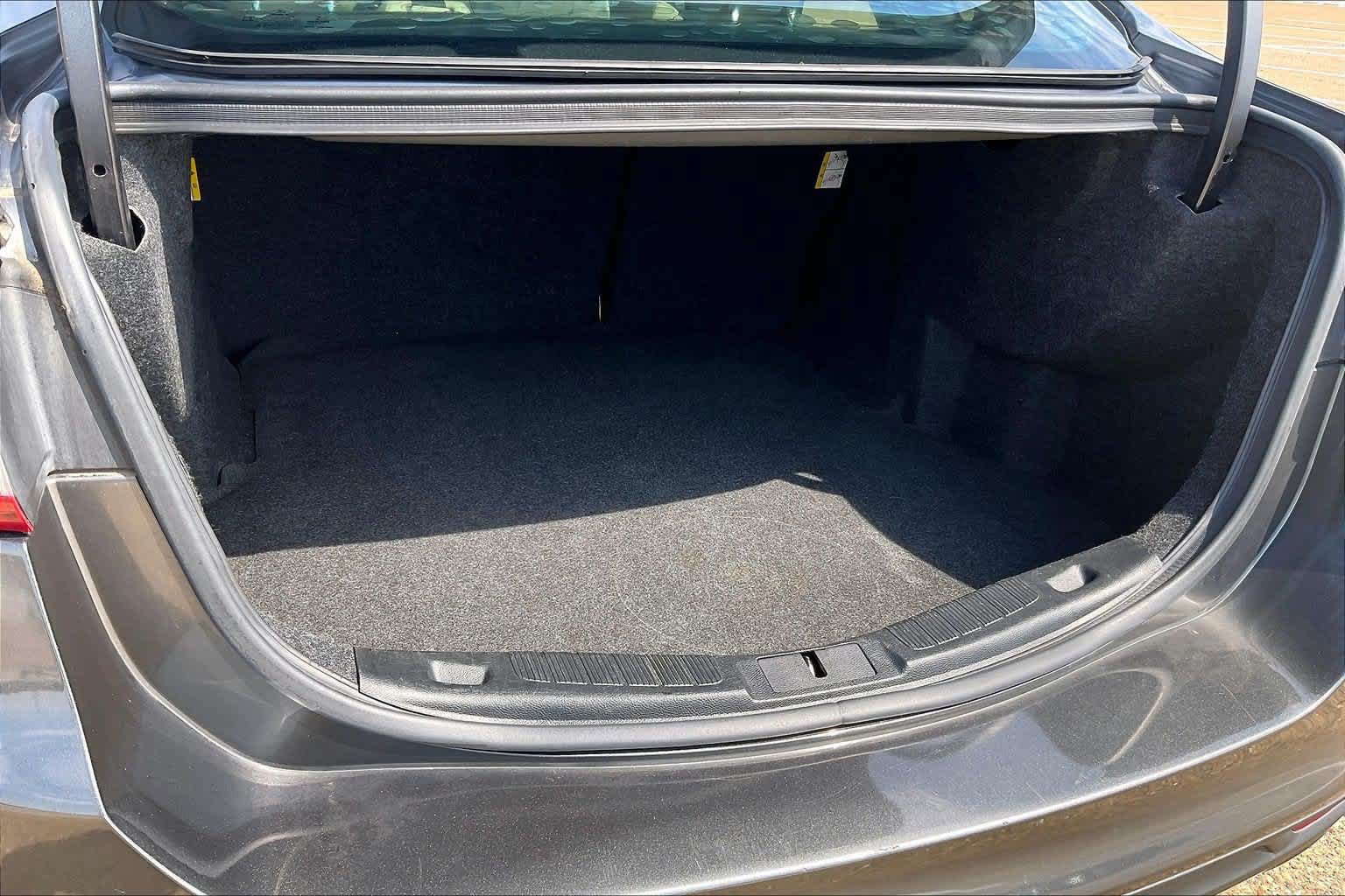 Used 2017 Ford Fusion S FWD image 16