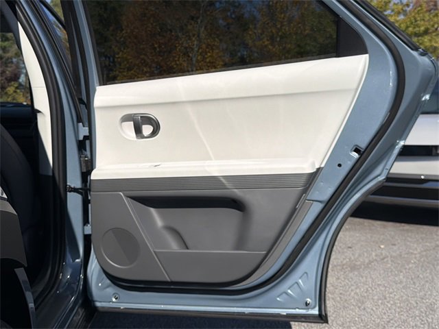 New 2026 Hyundai Ioniq 5 SE image 16