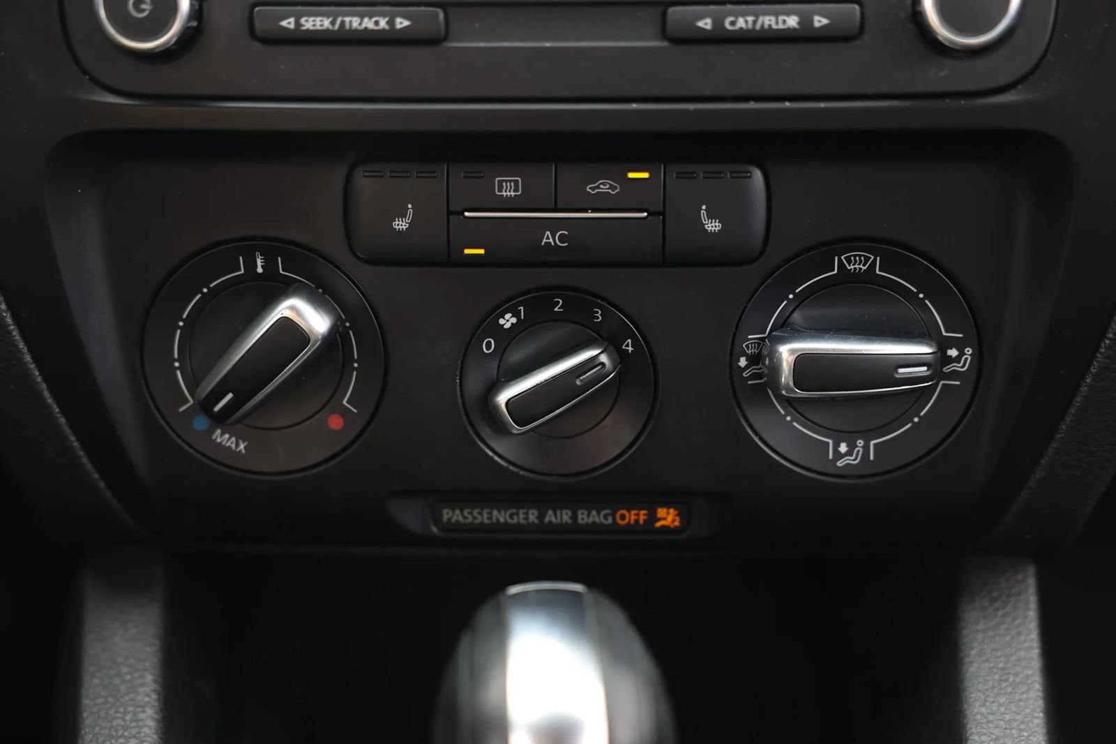 Used 2012 Volkswagen Jetta SE FWD image 30