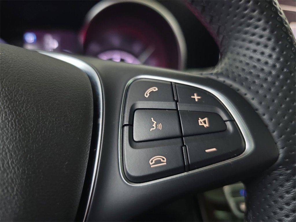 Used 2019 Mercedes-Benz GLC 300 image 21