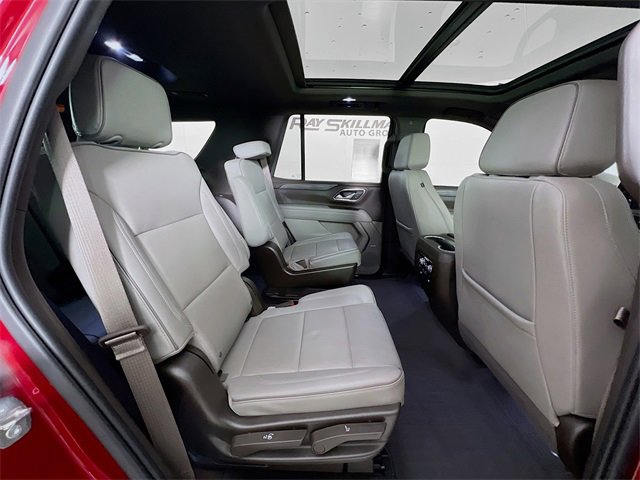 Used 2023 GMC Yukon SLT w/ SLT Luxury Package image 42