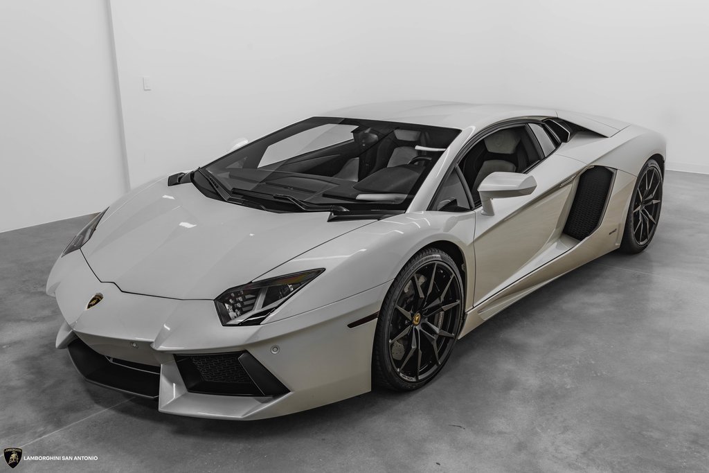 Used 2015 Lamborghini Aventador LP 700-4 image 13