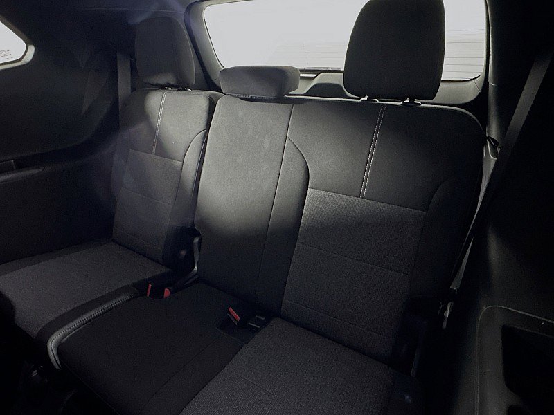 Used 2025 GMC Acadia Elevation image 25