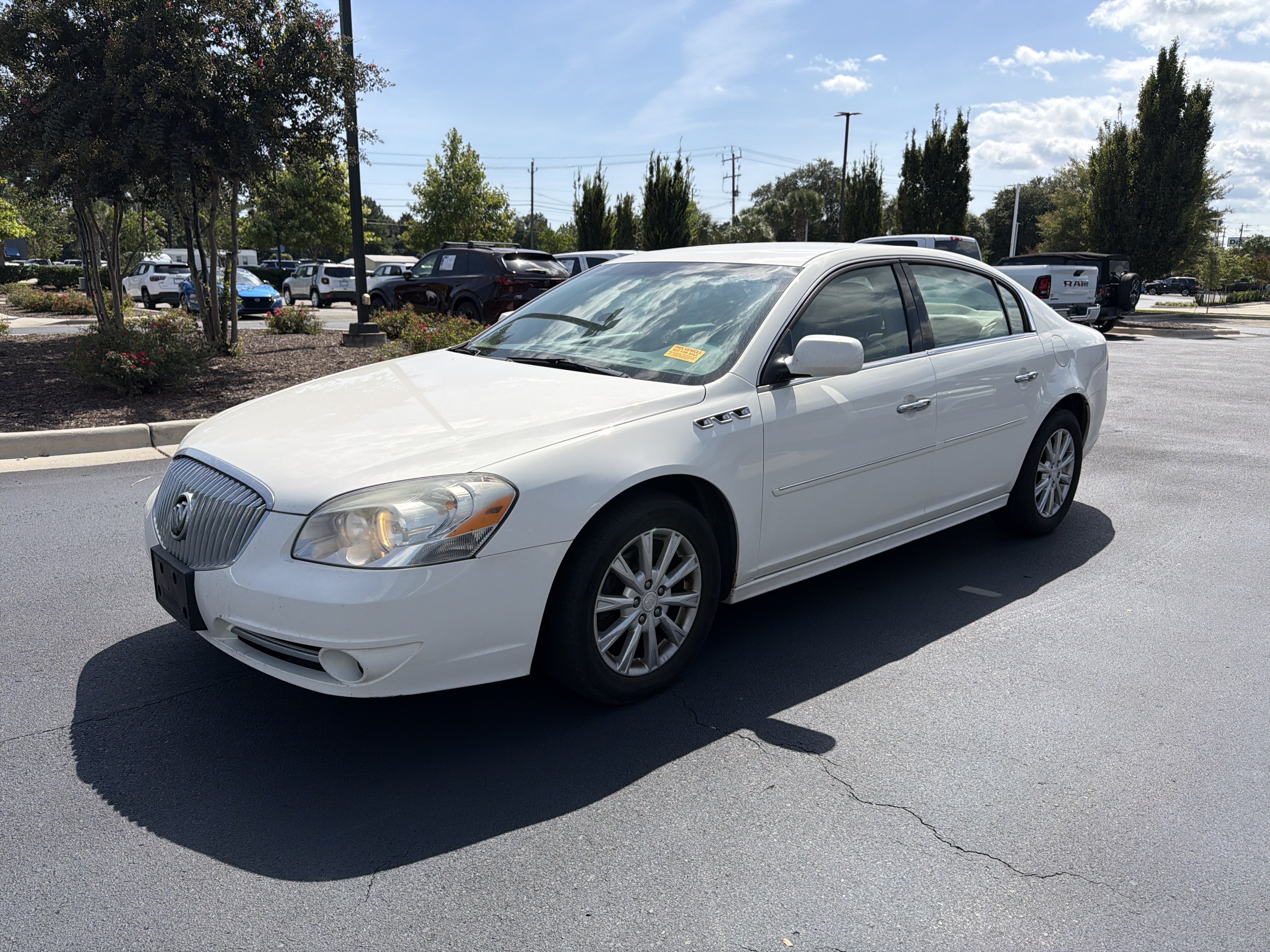 Used 2010 Buick Lucerne CXL FWD image 4