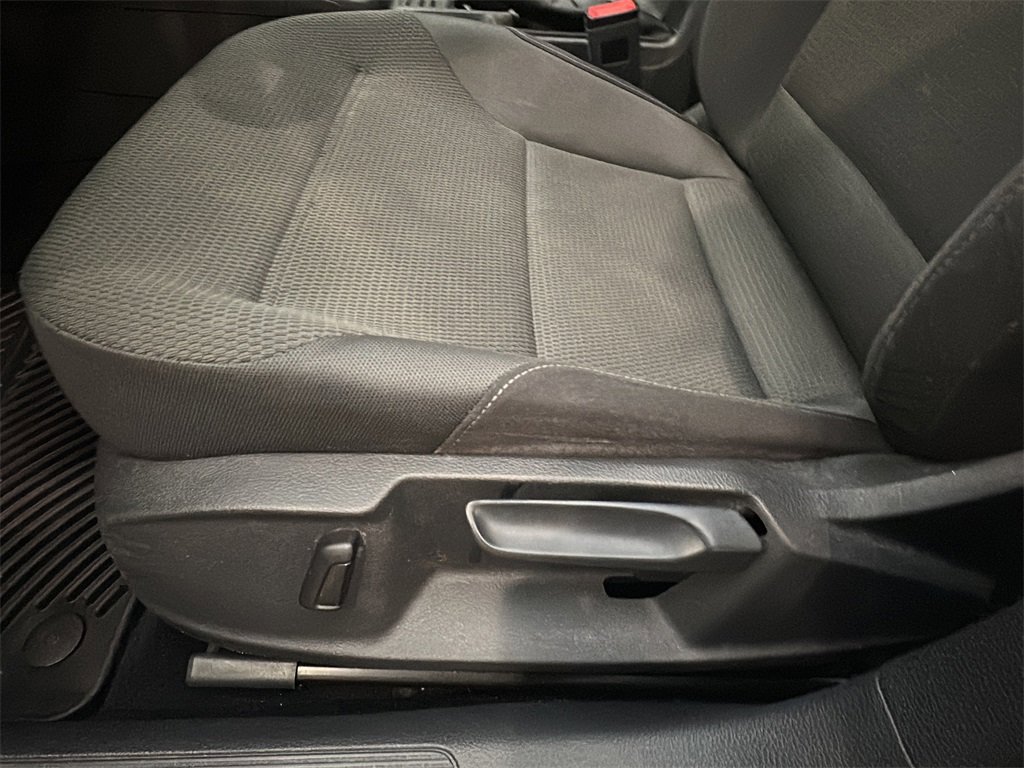 Used 2016 Volkswagen Golf S image 7