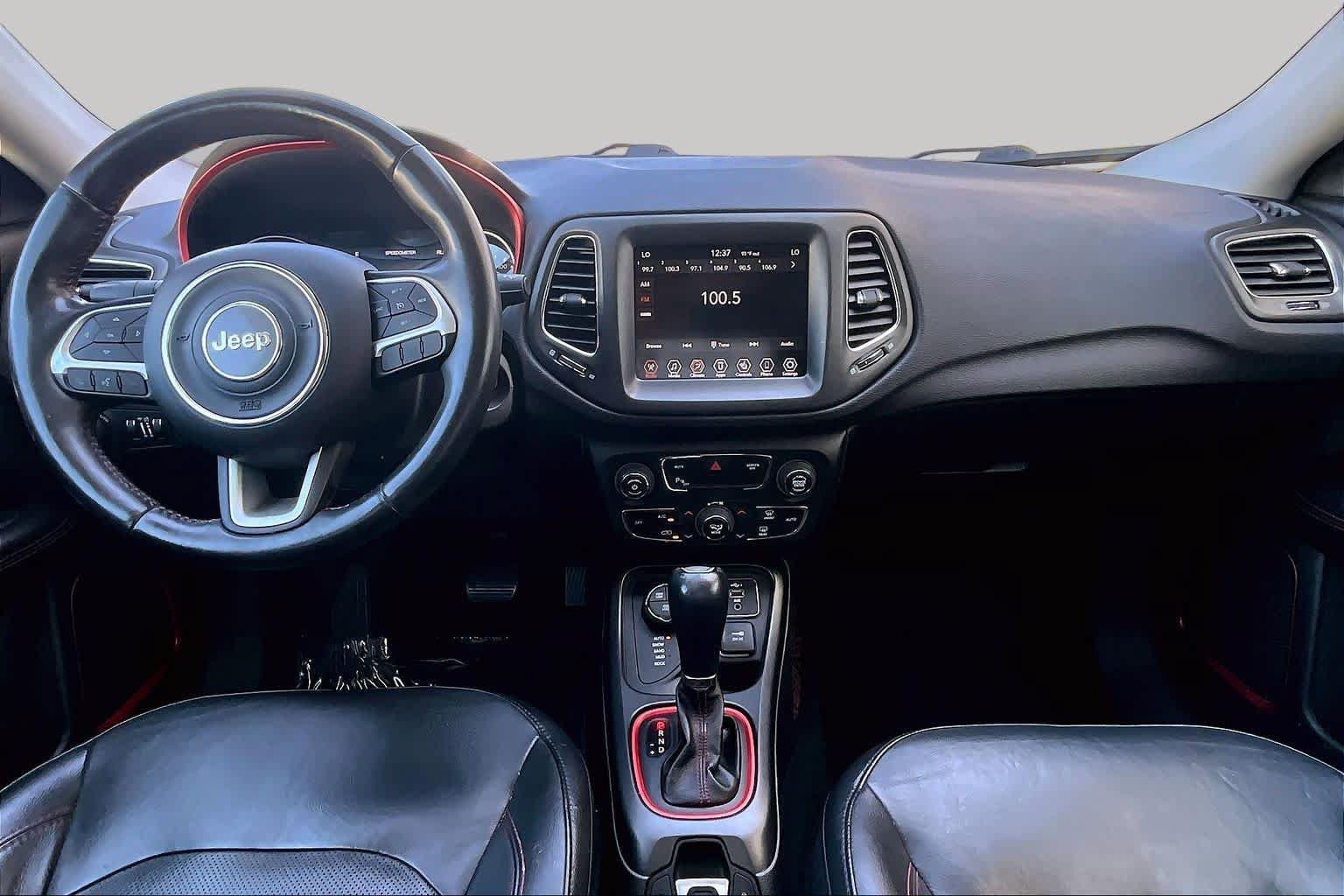 Used 2019 Jeep Compass Trailhawk w/ Leather Interior Group AWD/4WD image 14